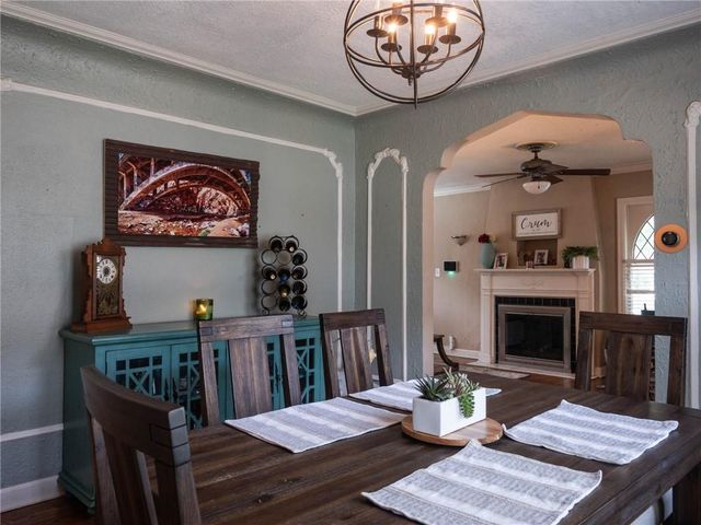 7551 Grand Avenue, Kansas City, MO 64114