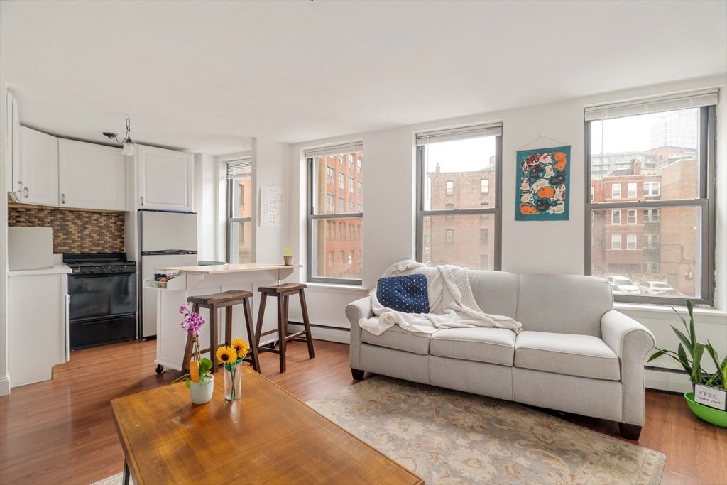 5 N Margin St 4, Boston, MA 02113
