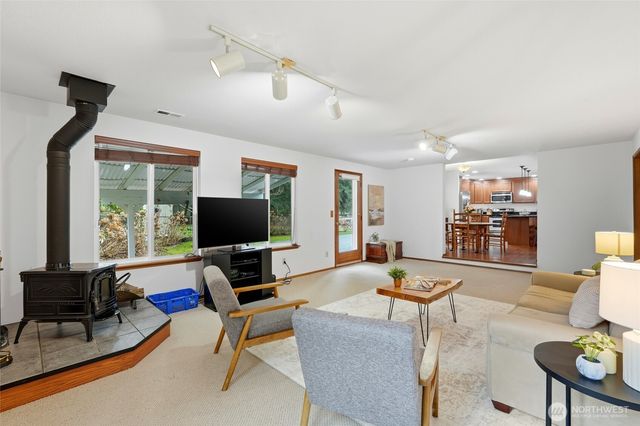 16008 Mink Road NE, Woodinville, WA 98077