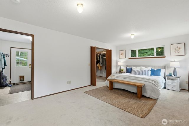 16008 Mink Road NE, Woodinville, WA 98077