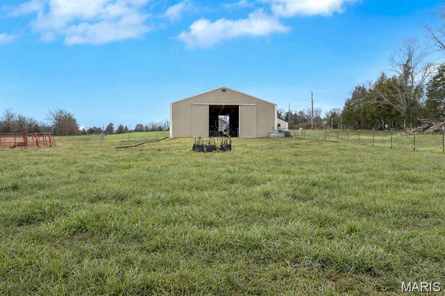 3700 State Road V, De Soto, MO 63020