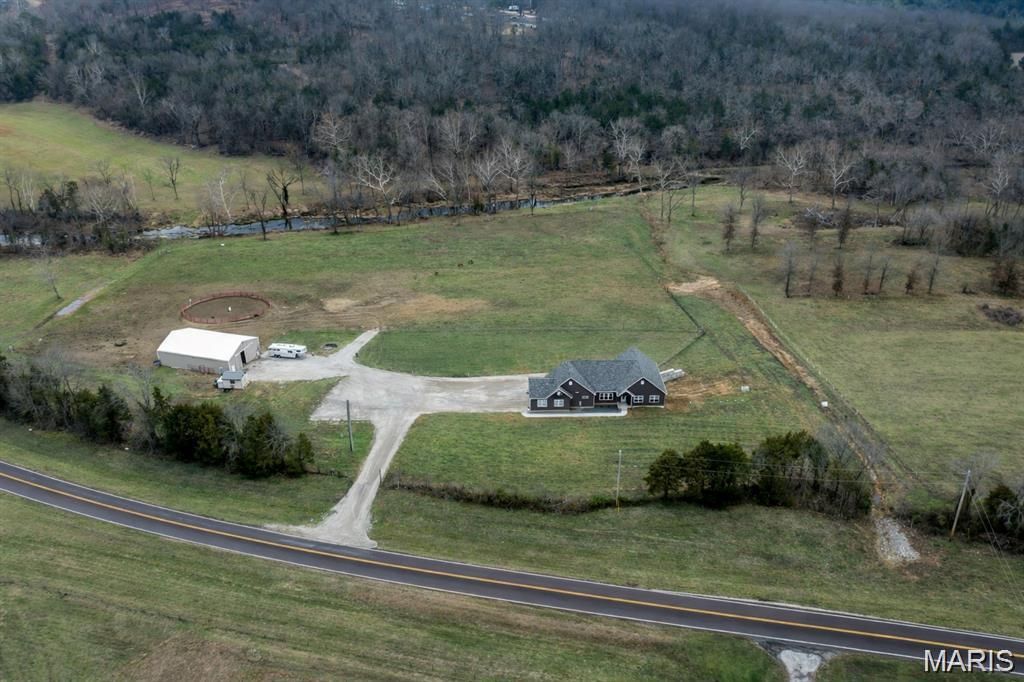 3700 State Road V, De Soto, MO 63020