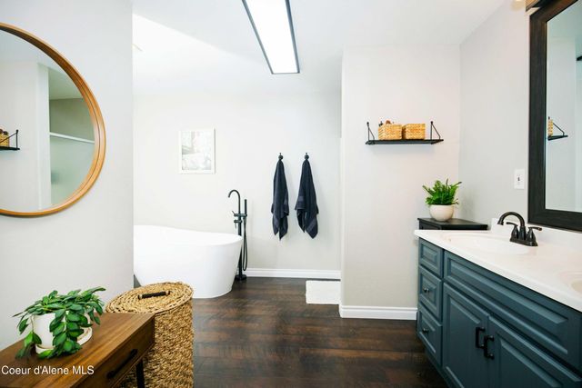 41 Pinecone RD, Sandpoint, ID 83864