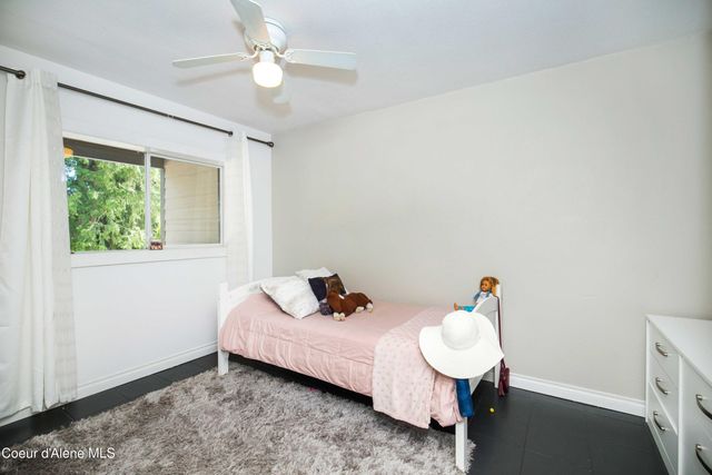 41 Pinecone RD, Sandpoint, ID 83864