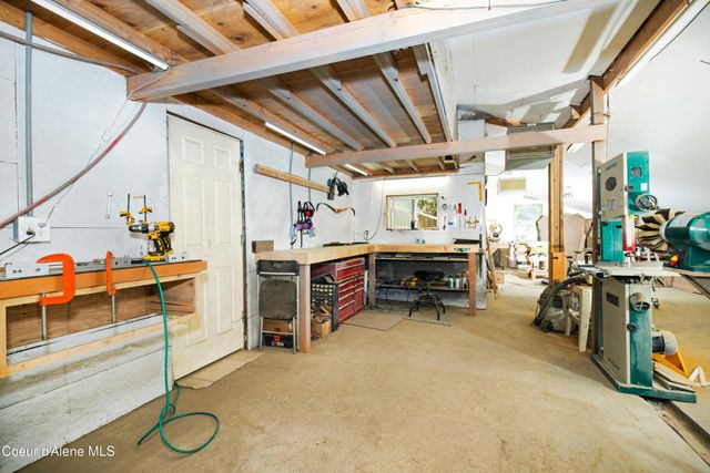 41 Pinecone RD, Sandpoint, ID 83864