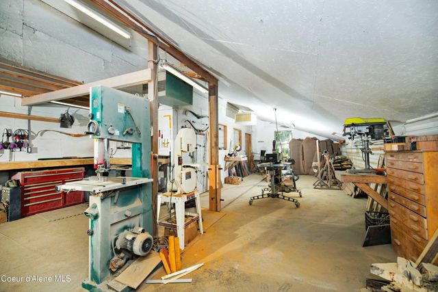 41 Pinecone RD, Sandpoint, ID 83864