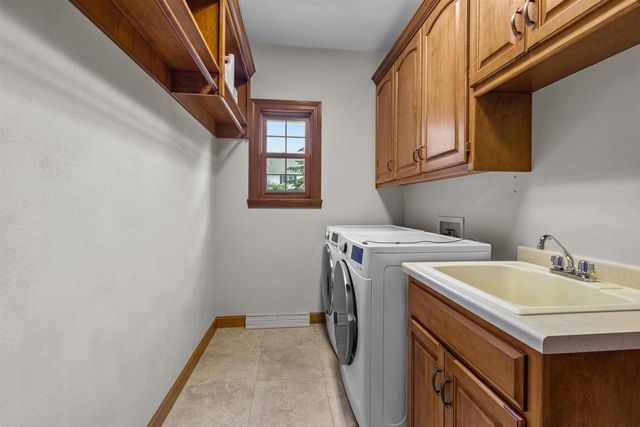 224 E CARRINGTON LANE, Appleton, WI 54913