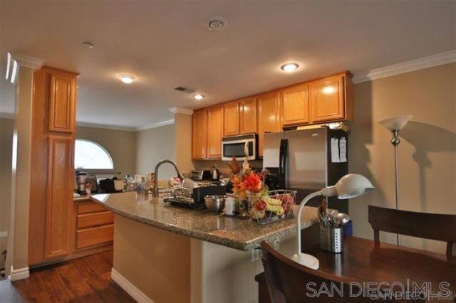 3810 3810 Mykonos Lane 9, San Diego, CA 92130