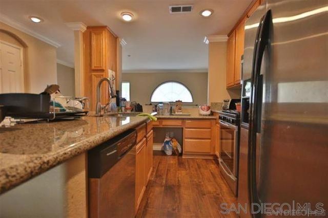 3810 3810 Mykonos Lane 9, San Diego, CA 92130