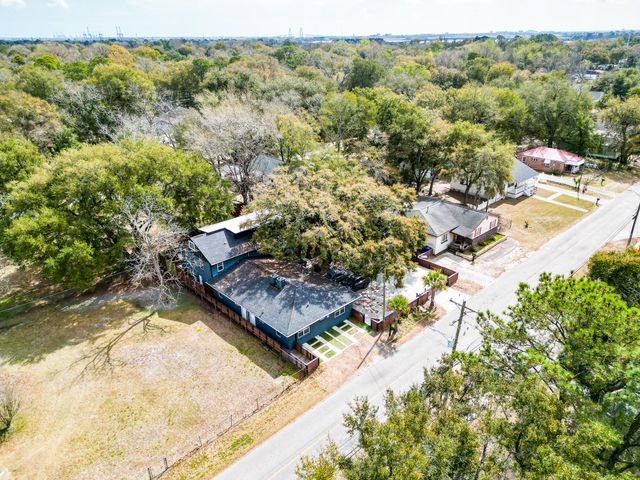 2647 Bonds Avenue, North Charleston, SC 29405