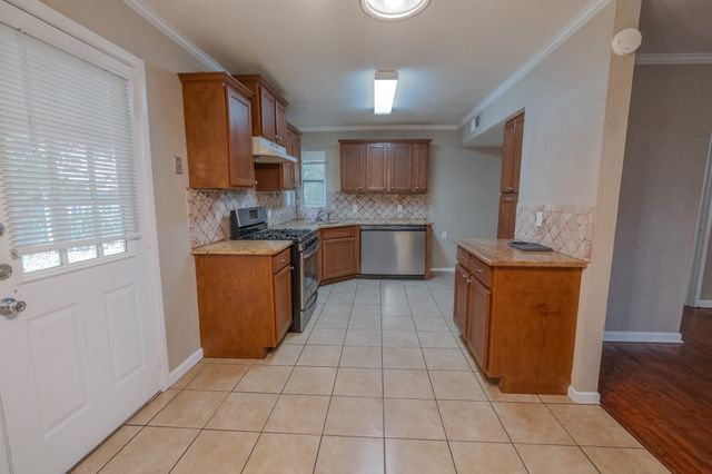 2704 Cordone Street, Fort Worth, TX 76133