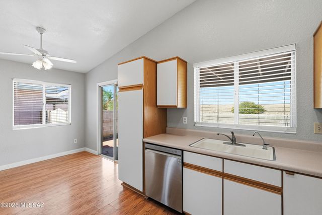 8871 E Citrus Tree Drive, Tucson, AZ 85730