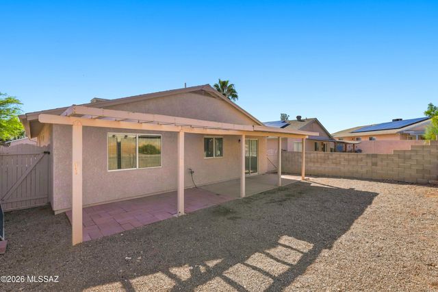 8871 E Citrus Tree Drive, Tucson, AZ 85730