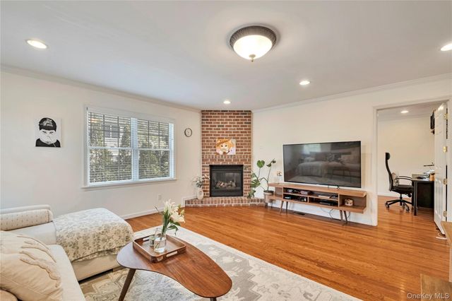 119 Montgomery Avenue B, Scarsdale, NY 10583