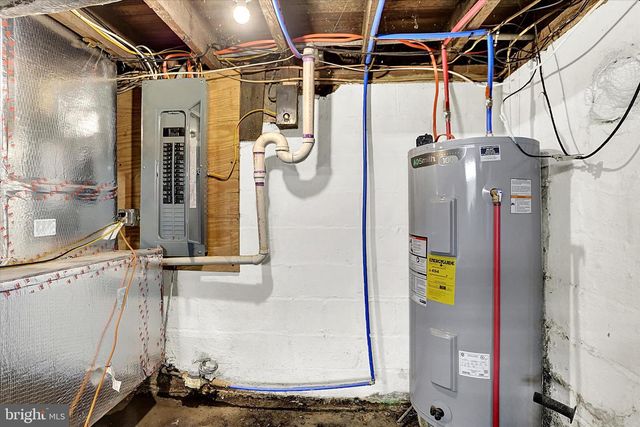 209 N MANN AVENUE EXT, Yeagertown, PA 17099