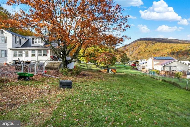 209 N MANN AVENUE EXT, Yeagertown, PA 17099