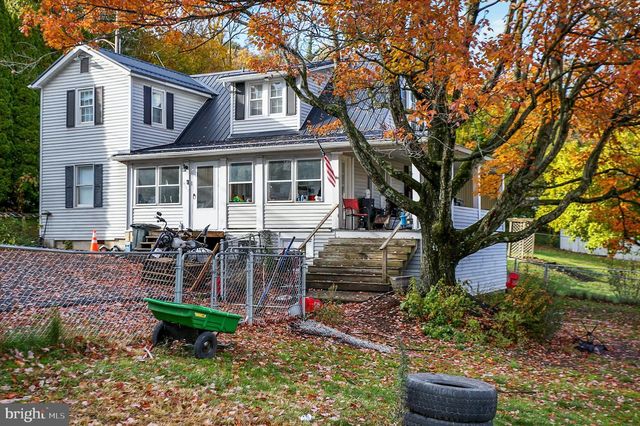 209 N MANN AVENUE EXT, Yeagertown, PA 17099