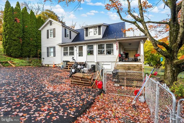 209 N MANN AVENUE EXT, Yeagertown, PA 17099