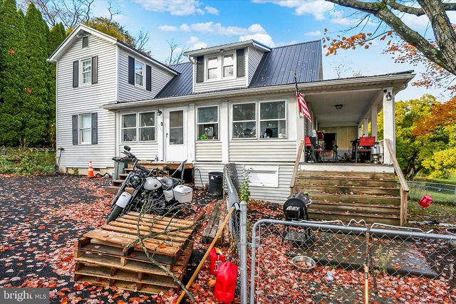 209 N MANN AVENUE EXT, Yeagertown, PA 17099