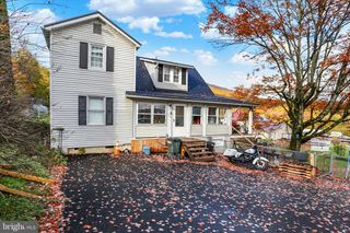 209 N MANN AVENUE EXT, Yeagertown, PA 17099