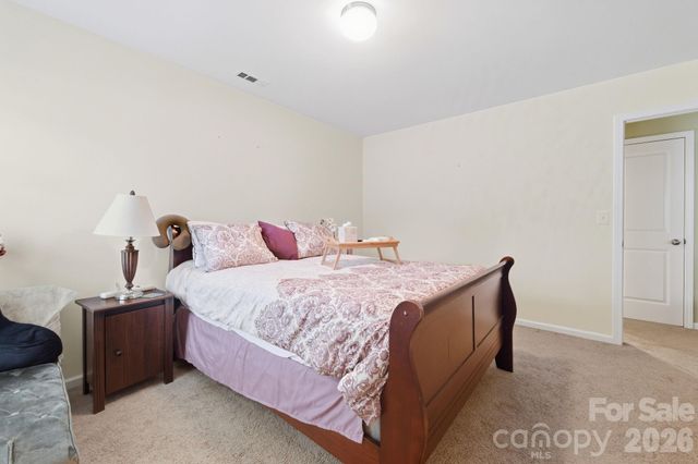 7012 Palatine Lane, Charlotte, NC 28214