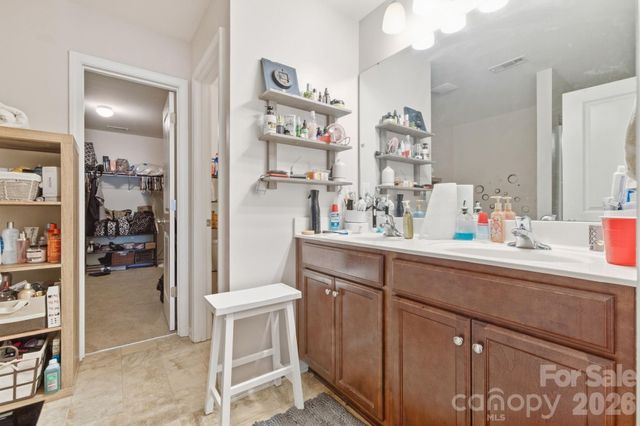 7012 Palatine Lane, Charlotte, NC 28214