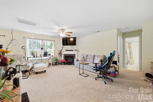 7012 Palatine Lane, Charlotte, NC 28214