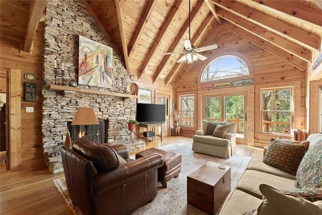 962 Watkins Field Road, Clayton, GA 30525