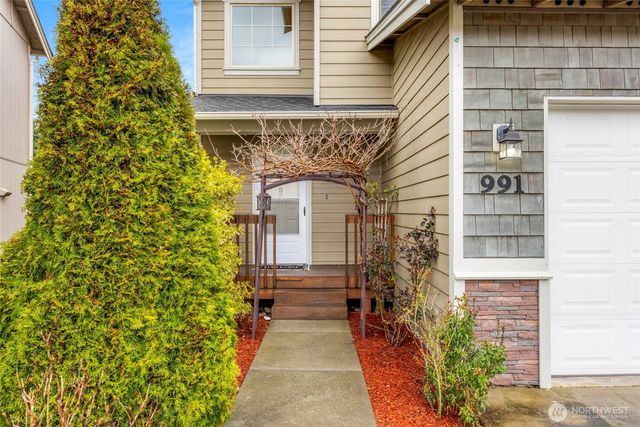 991 NW Snow Creek Way, Bremerton, WA 98311