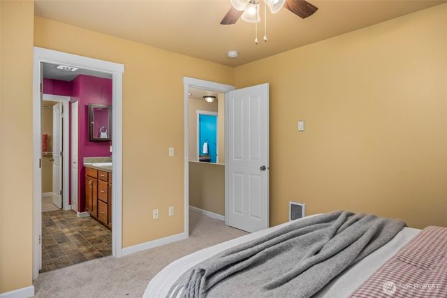 991 NW Snow Creek Way, Bremerton, WA 98311