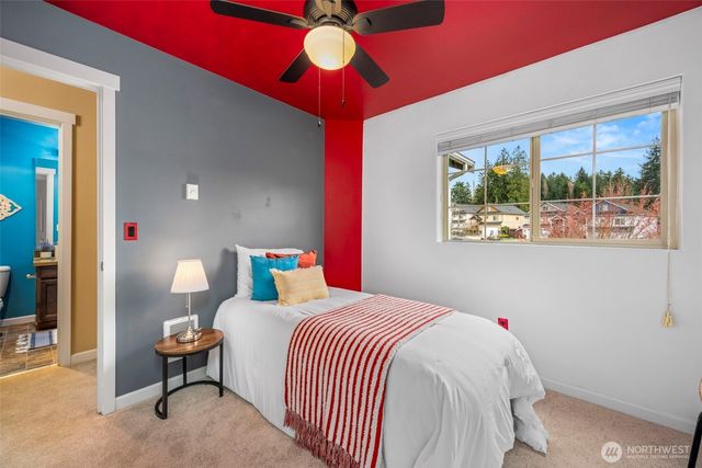 991 NW Snow Creek Way, Bremerton, WA 98311