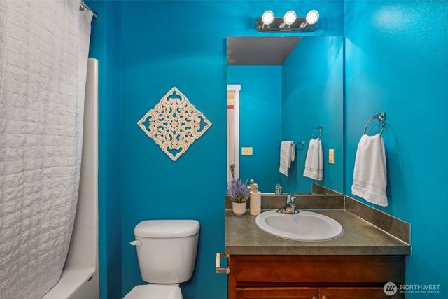 991 NW Snow Creek Way, Bremerton, WA 98311