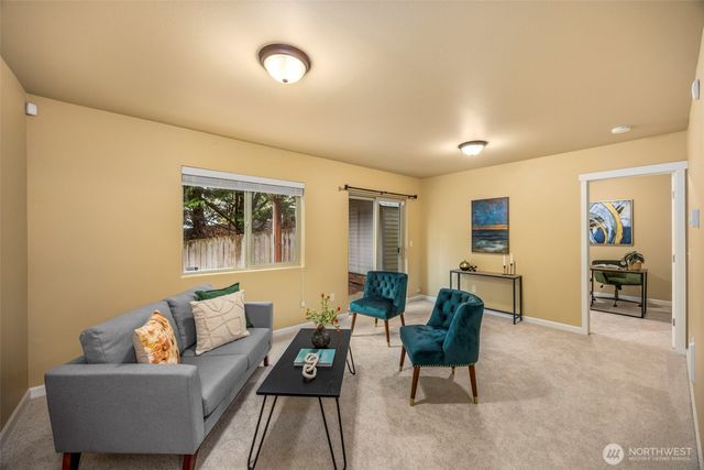 991 NW Snow Creek Way, Bremerton, WA 98311