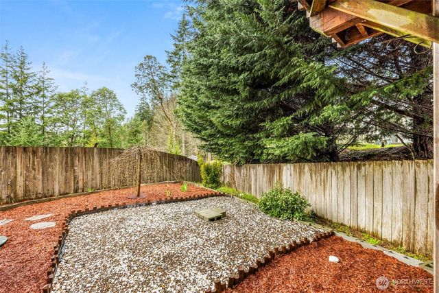 991 NW Snow Creek Way, Bremerton, WA 98311