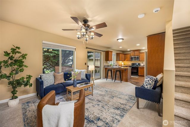 991 NW Snow Creek Way, Bremerton, WA 98311