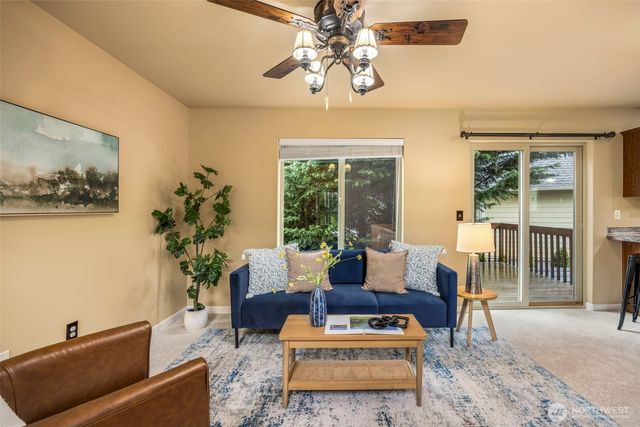 991 NW Snow Creek Way, Bremerton, WA 98311