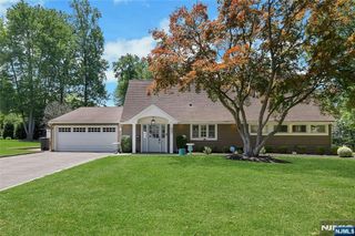 890 Norgate Drive, Ridgewood, NJ 07450