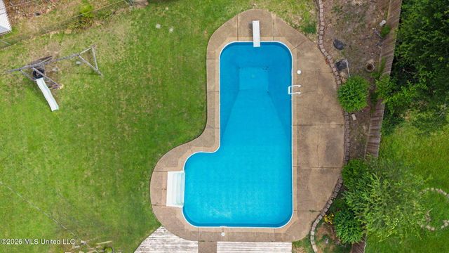 2118 Cedarcrest Drive, Southaven, MS 38671