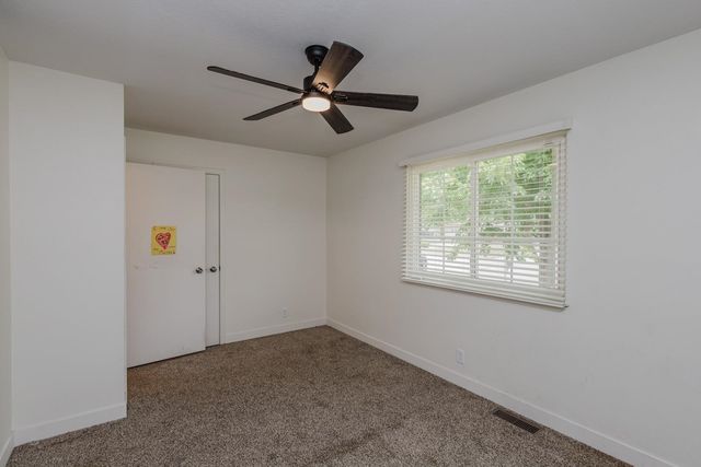515 E Maywood, Wichita, KS 67216