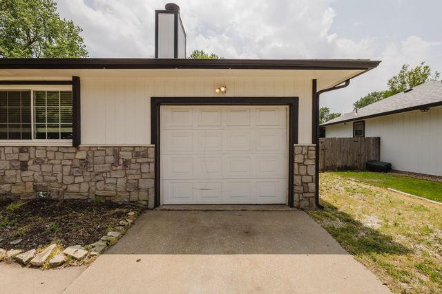 515 E Maywood, Wichita, KS 67216