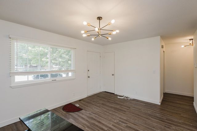 515 E Maywood, Wichita, KS 67216