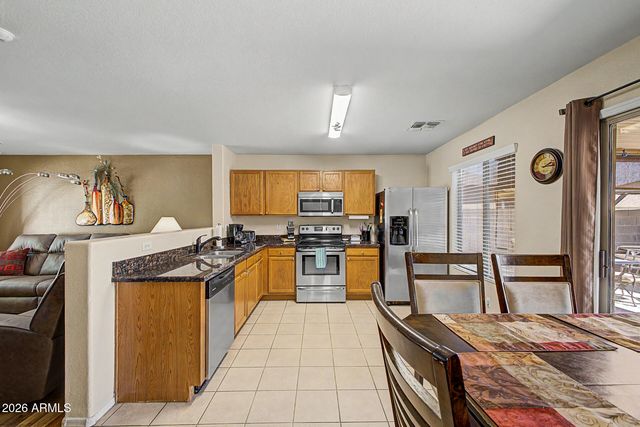 1085 E DESERT ROSE Trail, San Tan Valley, AZ 85143