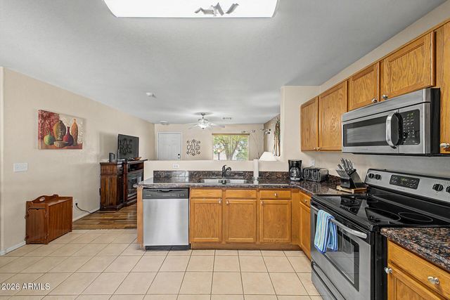 1085 E DESERT ROSE Trail, San Tan Valley, AZ 85143
