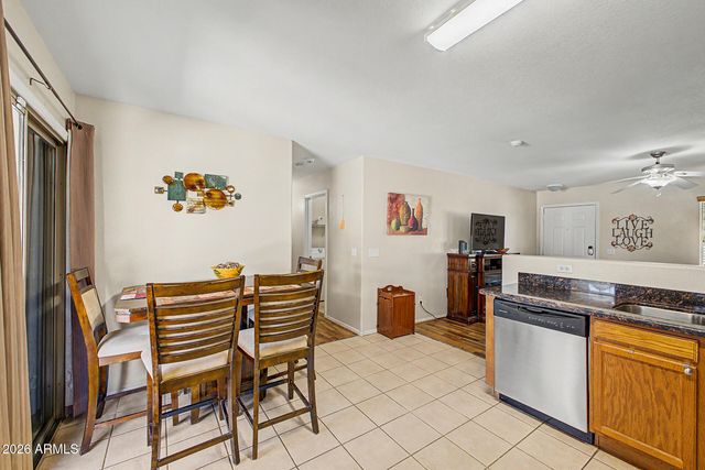 1085 E DESERT ROSE Trail, San Tan Valley, AZ 85143