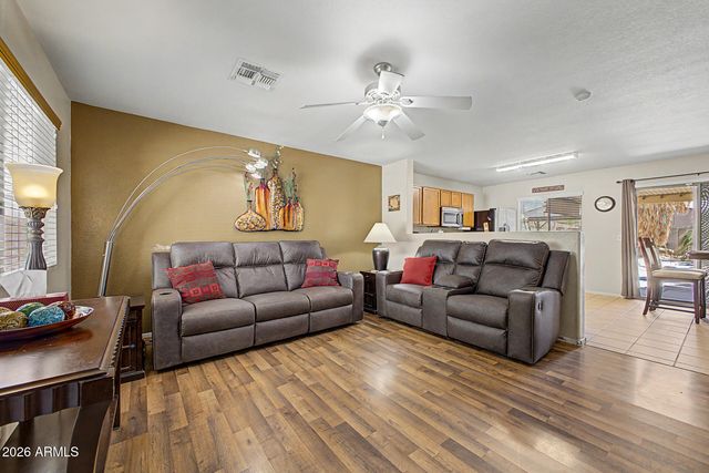 1085 E DESERT ROSE Trail, San Tan Valley, AZ 85143
