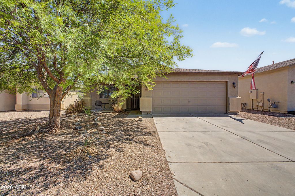 1085 E DESERT ROSE Trail, San Tan Valley, AZ 85143