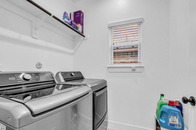 426 Glacier Pass, Montgomery, TX 77382