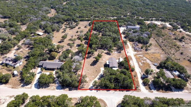 3309 FOREST TRAIL DR, Bandera, TX 78003