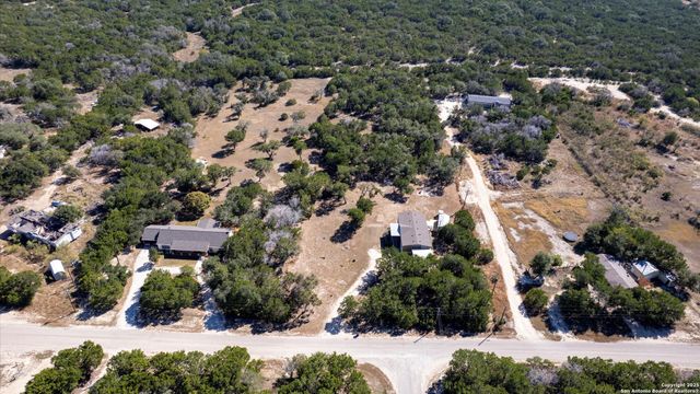 3309 FOREST TRAIL DR, Bandera, TX 78003
