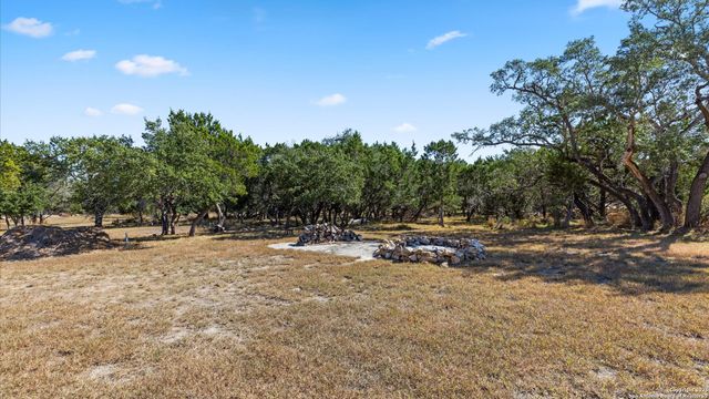 3309 FOREST TRAIL DR, Bandera, TX 78003